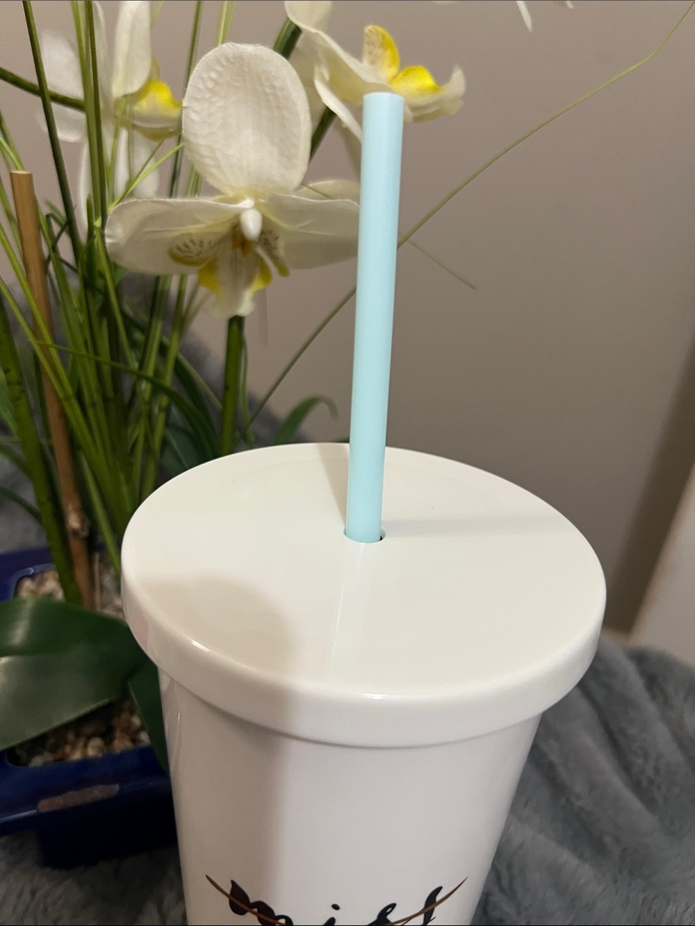kate spade White Acrylic Bridal Tumbler NWOT - Picture 4 of 4